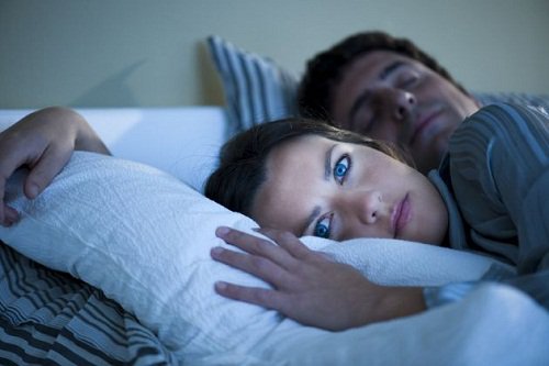 眠る
