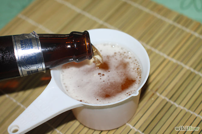 注がれるビール