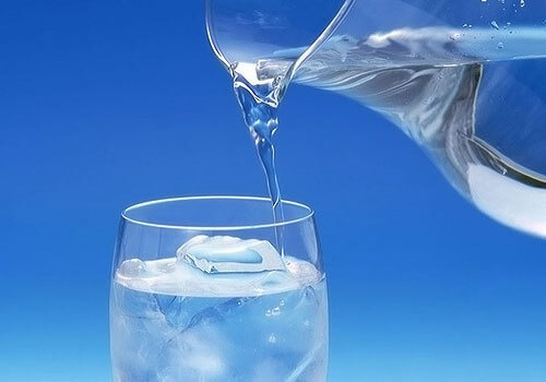 冷水