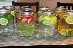 癒し効果のある自家製ビタミンウォーター8選