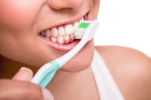 Cepillar-los-dientes