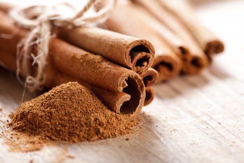 2-cinnamon-sticks