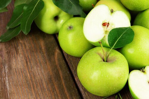 4-green-apples