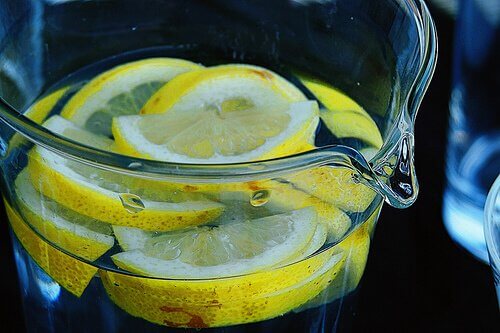 5-lemon-water