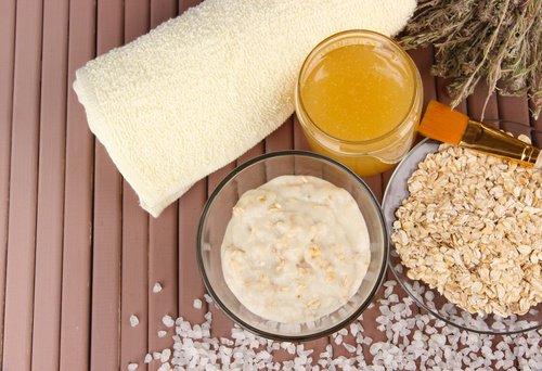 Mascarilla-facial-para-hidratar-y-rejuvenecer-500x342