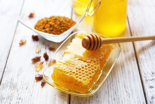Cera-de-abejas-500x334