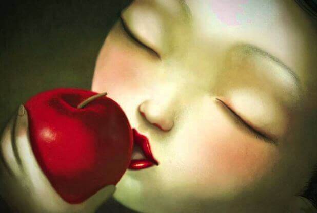 woman-apple