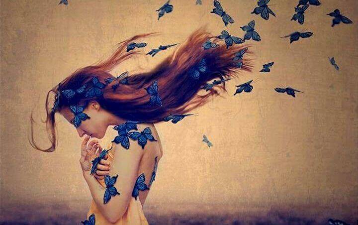 woman-butterflies