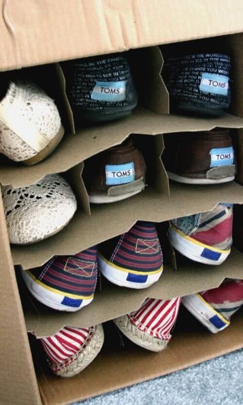 箱を使った靴の収納方法