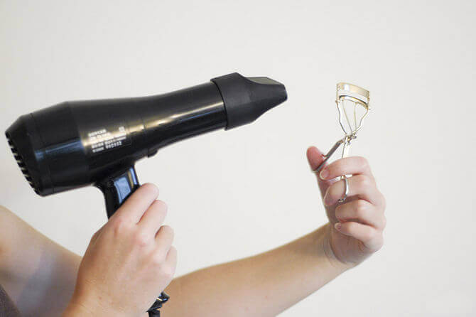 eyelash-curler