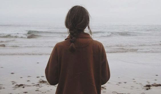 woman-beach