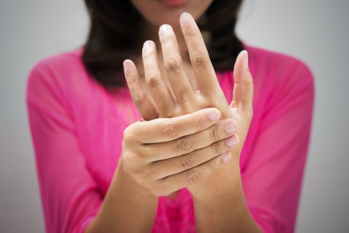 3-hand-therapy