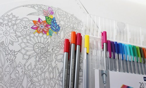 大人の塗り絵:大人のためのヒーリングアート