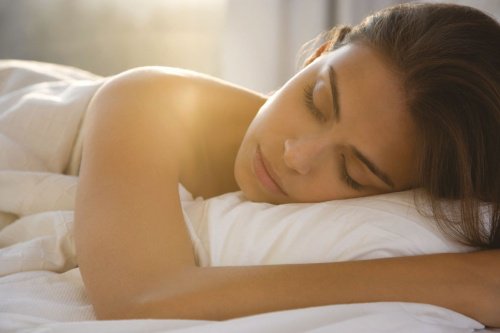 裸で寝ることの７つの効果