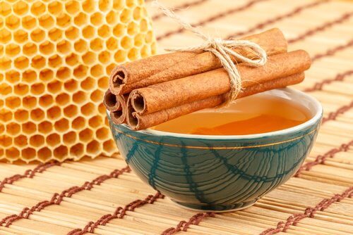 3-honey-and-cinnamon-1