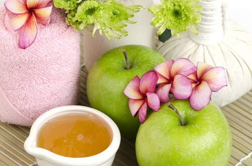 anti-aging-apple-mask