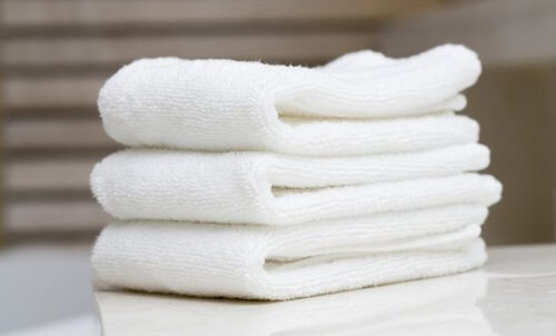 タオルを白くきれいにする5つの方法