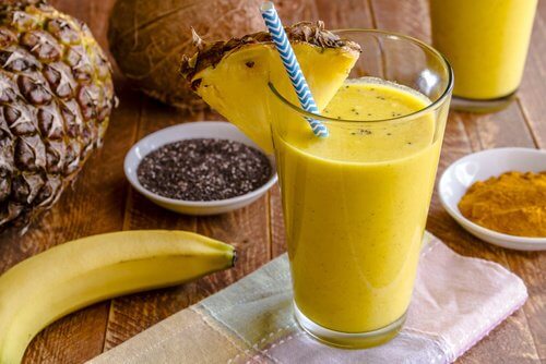 chia-pineapple-shake