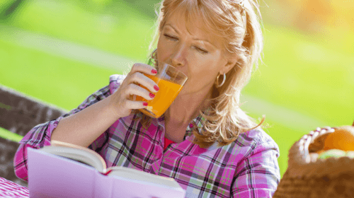 woman-drinking-juice