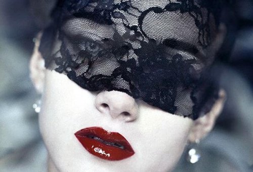 2-masked-woman