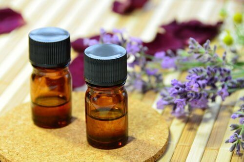 3-lavendar-essential-oil