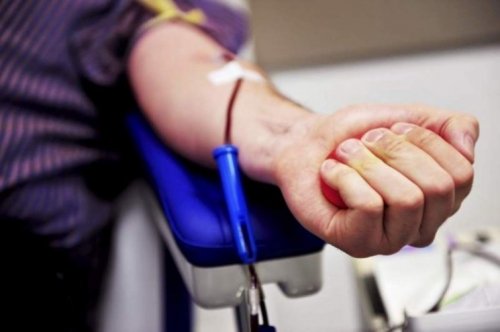 骨髄ドナーになるには