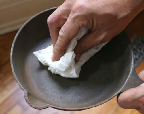 調理器具からサビを取り除く3つの方法