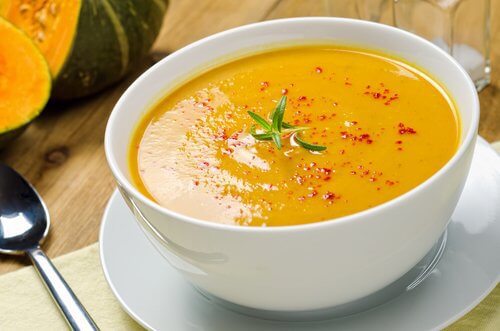 効果抜群!おいしい脂肪燃焼スープ5選
