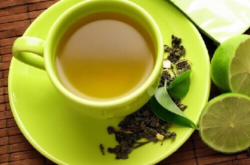 緑茶とレモンの組み合わせ