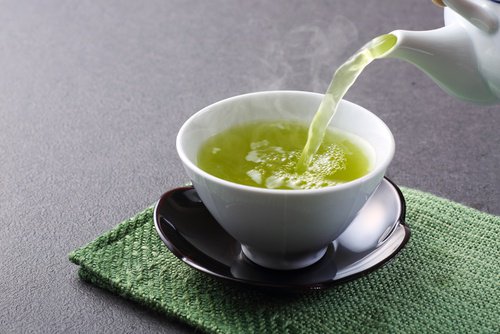 肝臓を強化する緑茶