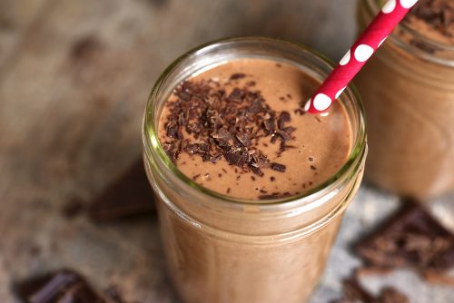 子供にチョコレートミルクを飲ませるべきではない5つの理由