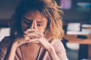 神経質な人に見られる5つの行動