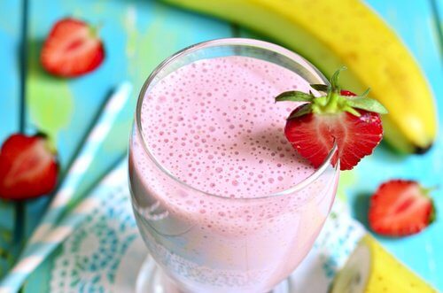 ダイエットに効く6つのストロベリードリンク ダイエットに効く6つのストロベリードリンク