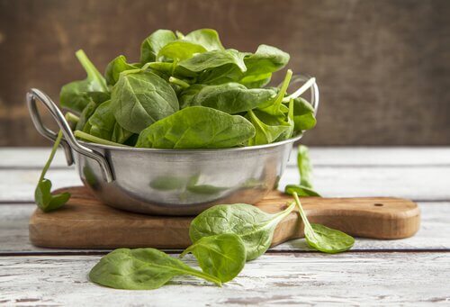 bowl of spinach