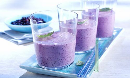 blueberry smoothie