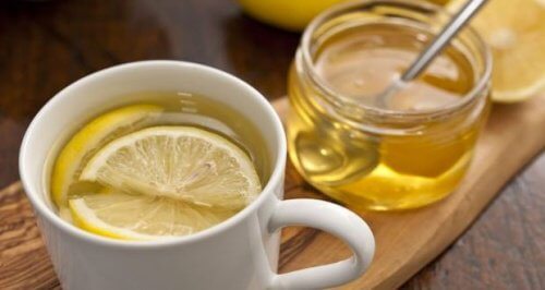 はちみつとレモンのお茶