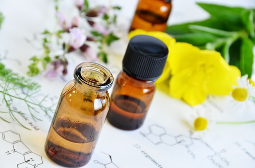 Masaje-con-aceite-de-onagra-500x331