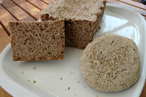 そば粉と米粉を使ったグルテンフリーのパン