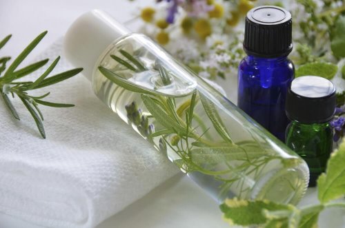 脇のニオイ にはローズマリー