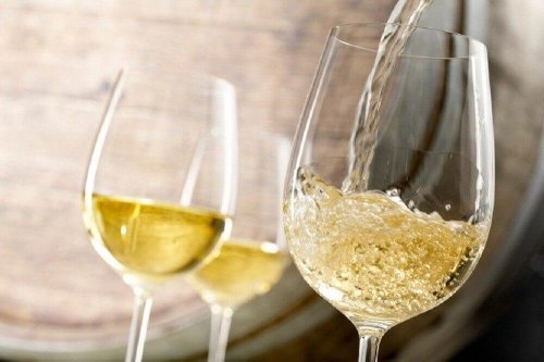 貧血 の症状を改善する白ワインとフェンネルシード