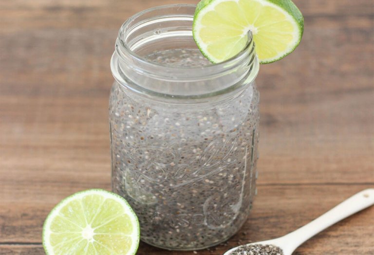 レモンとチアシード