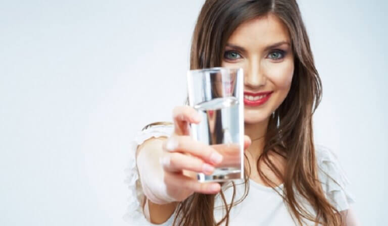 たくさん水を飲む