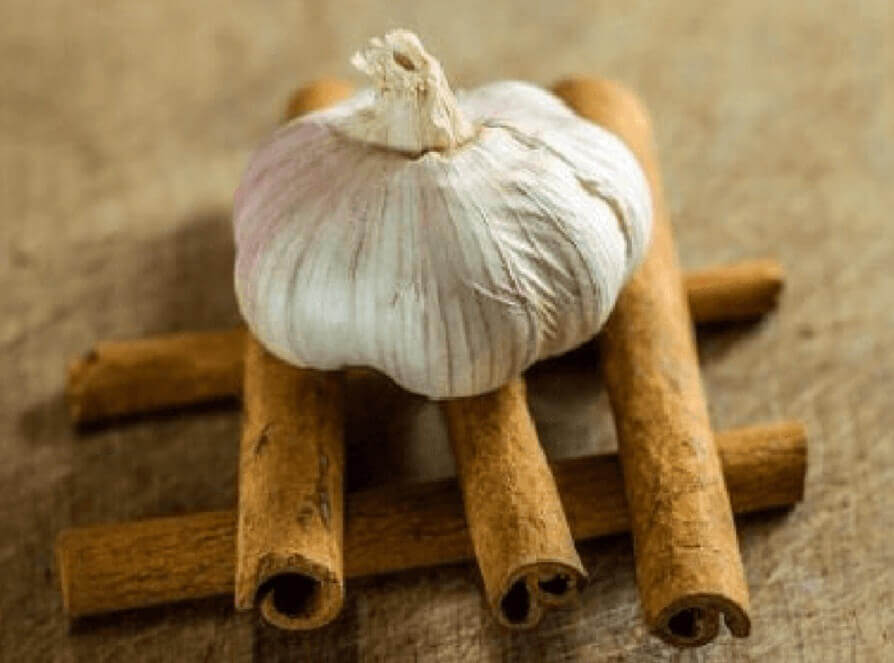 ニンニクとシナモン