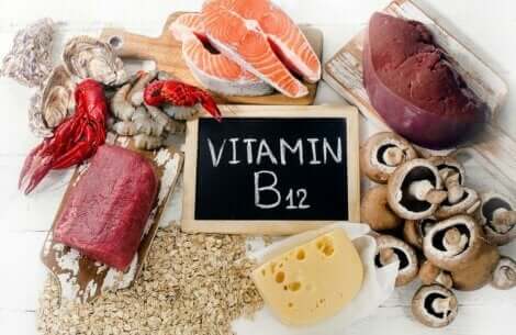 ビタミンB12を含む食品