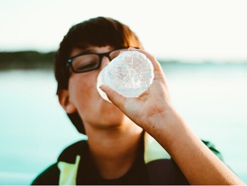 空腹には水分補給