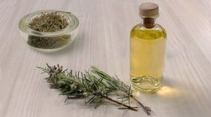 眉毛を濃くする自家製美容トリートメント5選