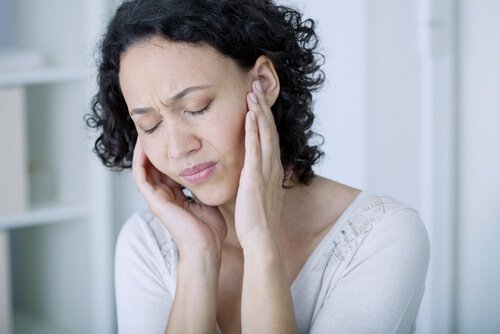 頭痛の女性　亜鉛の特性