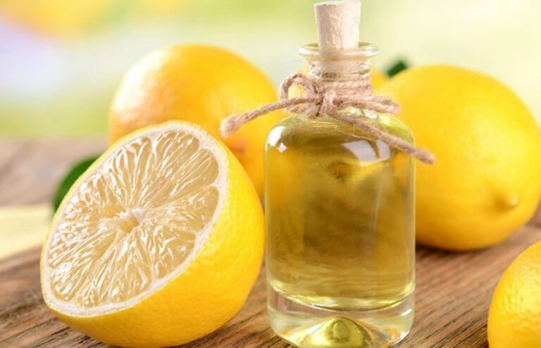 エッセンシャルレモンオイルを作る２通りの方法