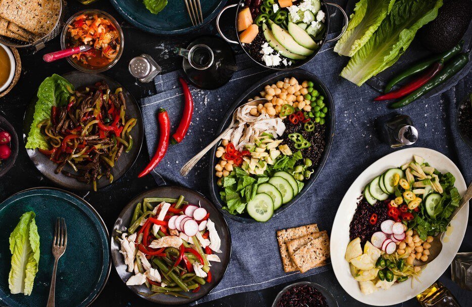 各種サラダ、とうがらし