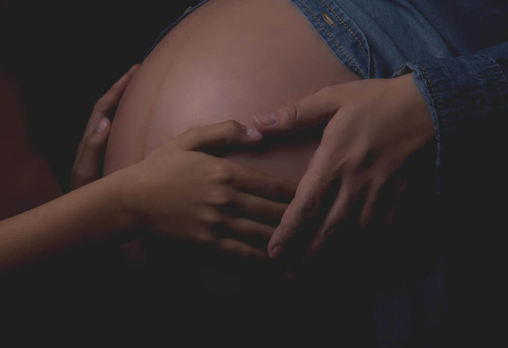 妊婦のお腹 リニアニグラ